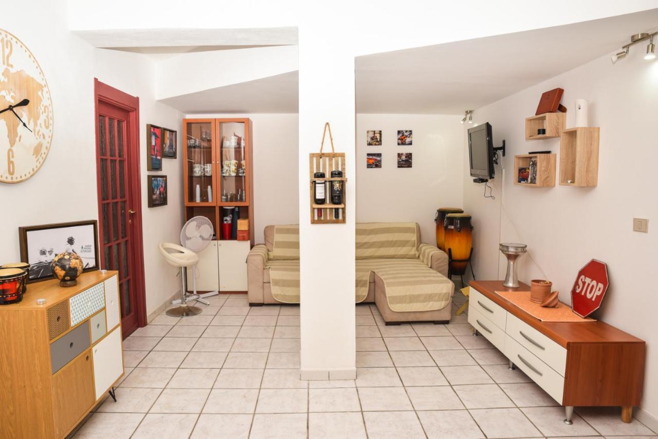 Casa Particular - Casa Vacanze - By Faendho Porto Torres Buitenkant foto